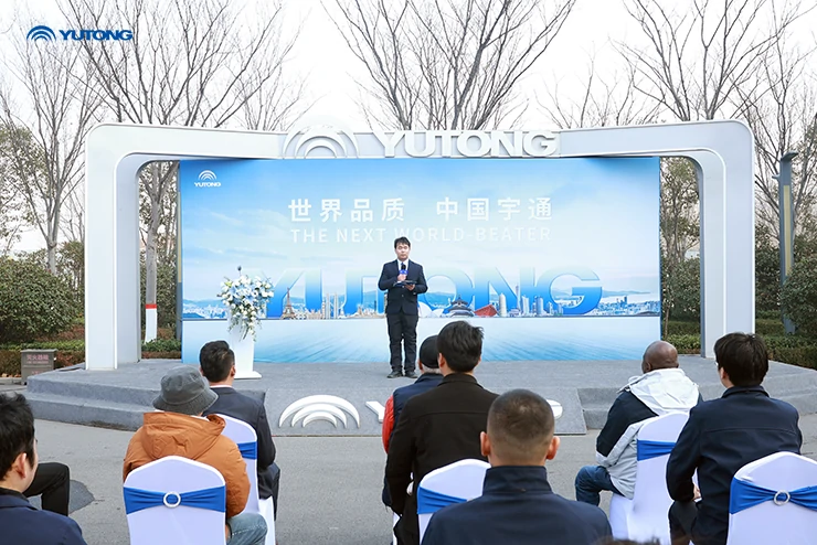 Delivery ceremony for 20 Yutong V6 vans, 10 units of T7, and 10 units D7, for Côte dIvoire Delivery ceremony for 20 Yutong V6 vans, 10 units of T7, and 10 units D7, for Côte dIvoire