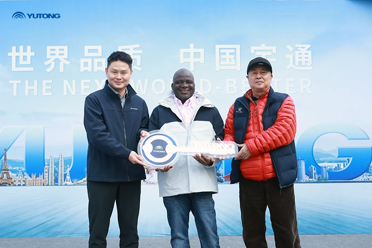 Delivery ceremony for 20 Yutong V6 vans, 10 units of T7, and 10 units D7, for Côte dIvoire Delivery ceremony for 20 Yutong V6 vans, 10 units of T7, and 10 units D7, for Côte dIvoire