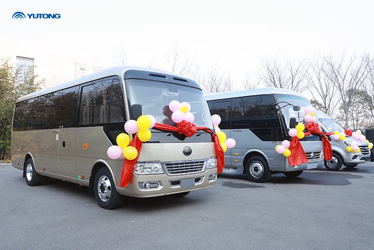 Delivery ceremony for 20 Yutong V6 vans, 10 units of T7, and 10 units D7, for Côte dIvoire Delivery ceremony for 20 Yutong V6 vans, 10 units of T7, and 10 units D7, for Côte dIvoire