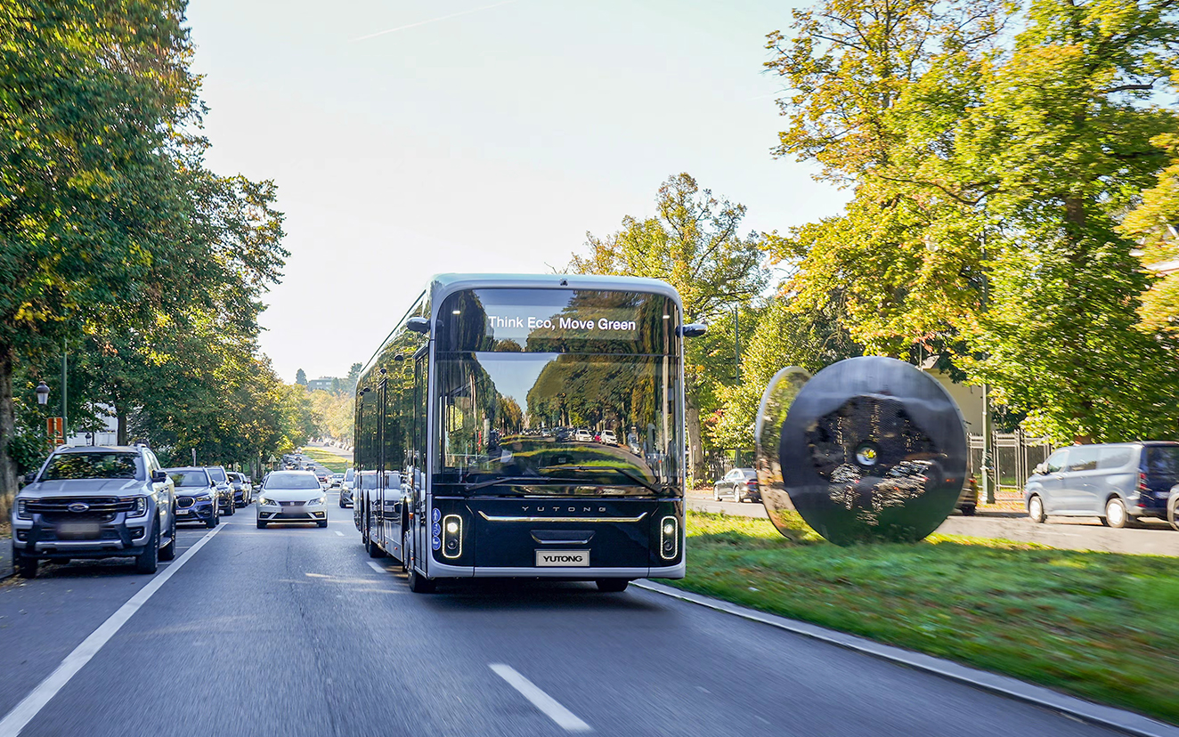 U15