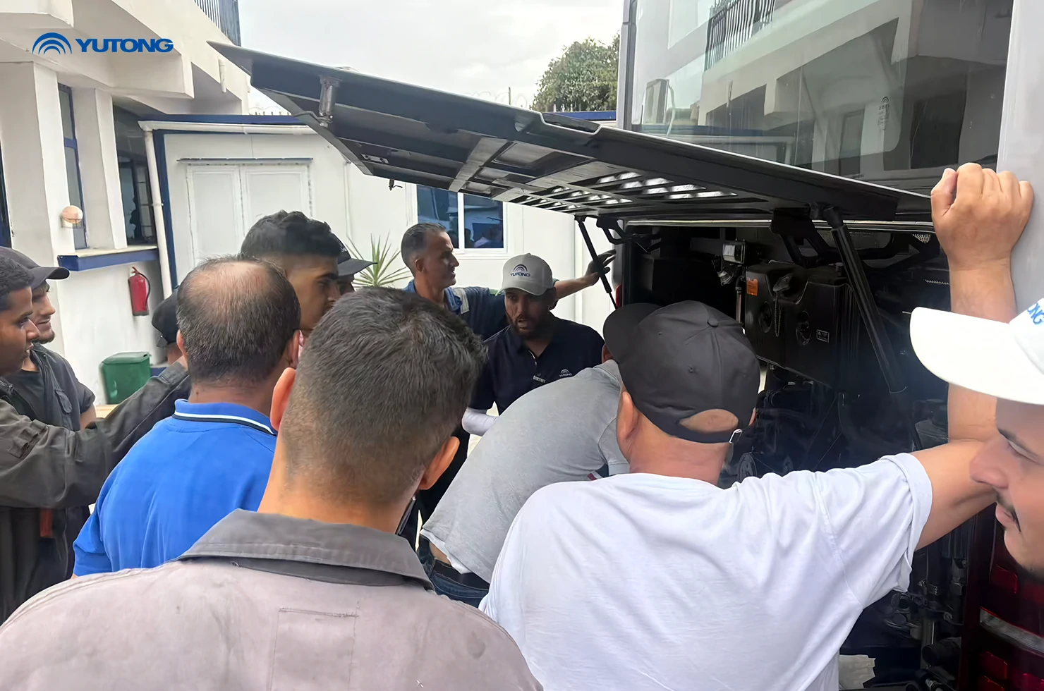 Yutong Algeria: Delivery of ZK6126HG and ZK6890HG Buses to Urban and Suburban Transport Establishment Companies (ETUSA)
