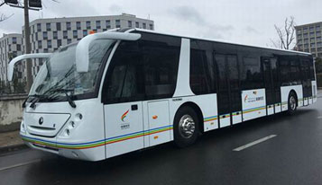 Yutong airfield buses and T7 high-end business vehicles delivered to Tibet Airlines