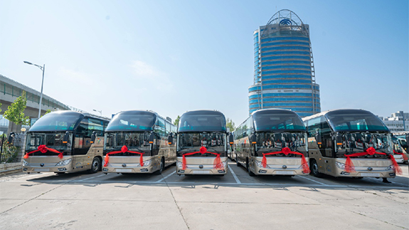 Yutong luxury tourist coaches delivered to Qinghai