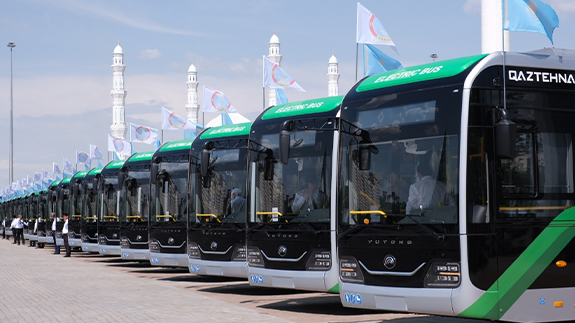 Yutong begins the delivery of its premium 18m battery electric buses to Kazakhstan