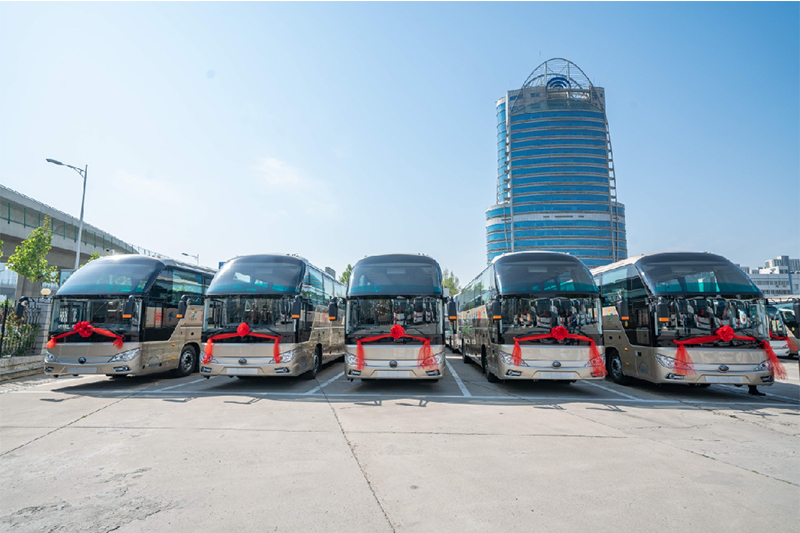 Yutong luxury tourist coaches delivered to Qinghai