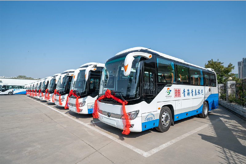 Yutong luxury tourist coaches delivered to Qinghai