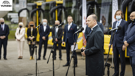 The First Batch of Chinese Pure Electric Buses is Here! Yutong E10 Helps Poland with Low-Carbon Travel