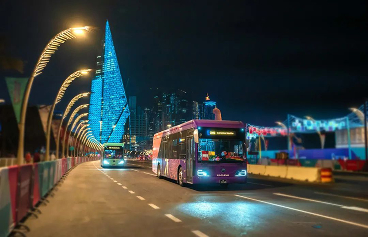 Yutong Bus Winning Two Trophies of Annual “2022 Grand Wheel Award”