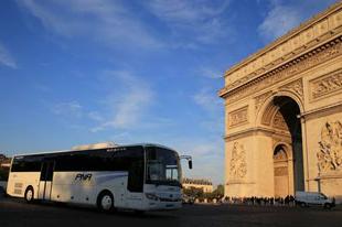 A tour of Paris on Yutong bus