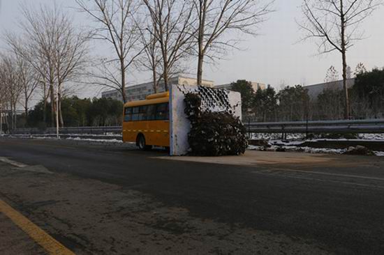 Yutong successfully conducts a wall collision test of school bus