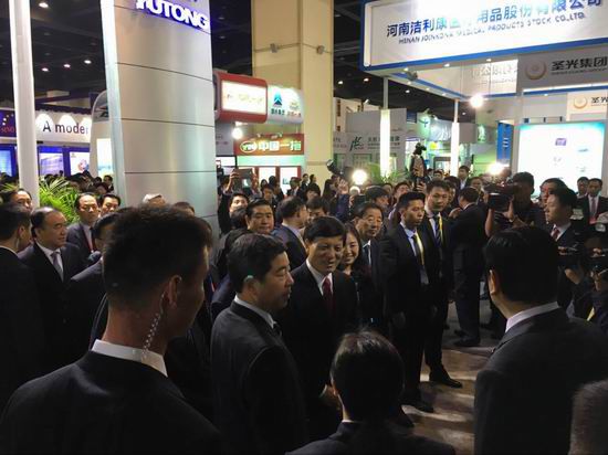 Yutong shines at Henan International Investment &amp;amp; Trade Fair