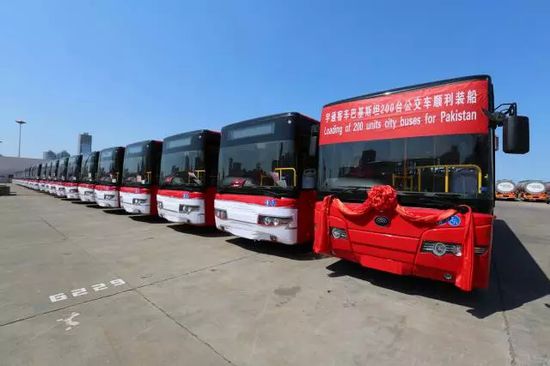 200 Yutong buses shipped to Pakistan