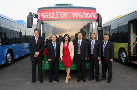 Chilean Minister of Transport & Communications visits Yutong
