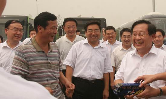 Minister of Science and Technology inspects Yutong