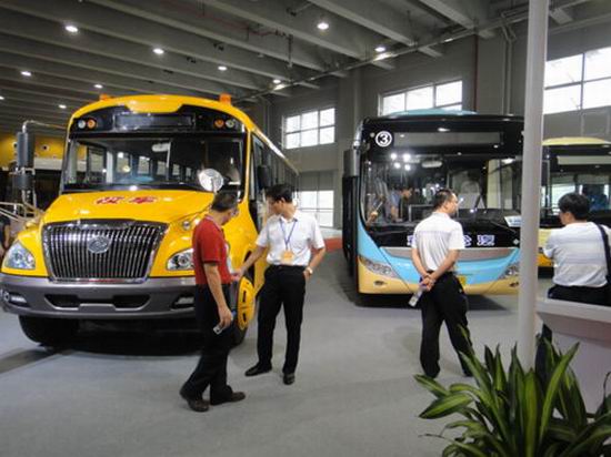 Yutong appears at Guangzhou Transportation Expo 2013