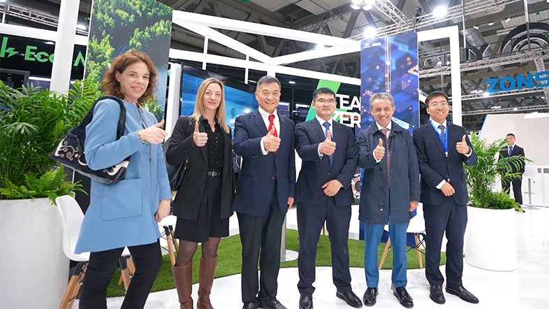 Yutong at Italy's NME: Acclaimed for Modern Design and Green Tech