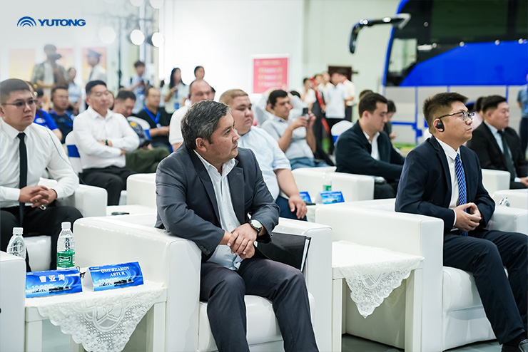 Yutongs 10,000th Central Asia Vehicle Rolls off, Advancing Green Smart mobility