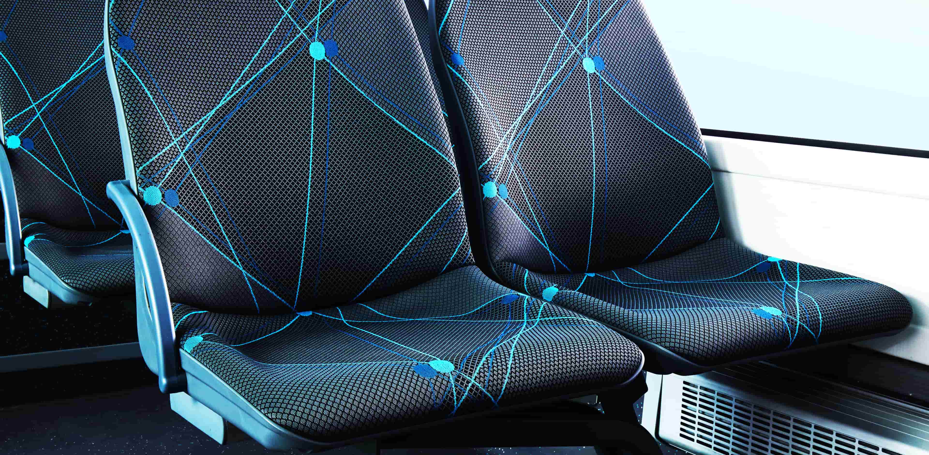 Inclined-support ergonomic passenger seat