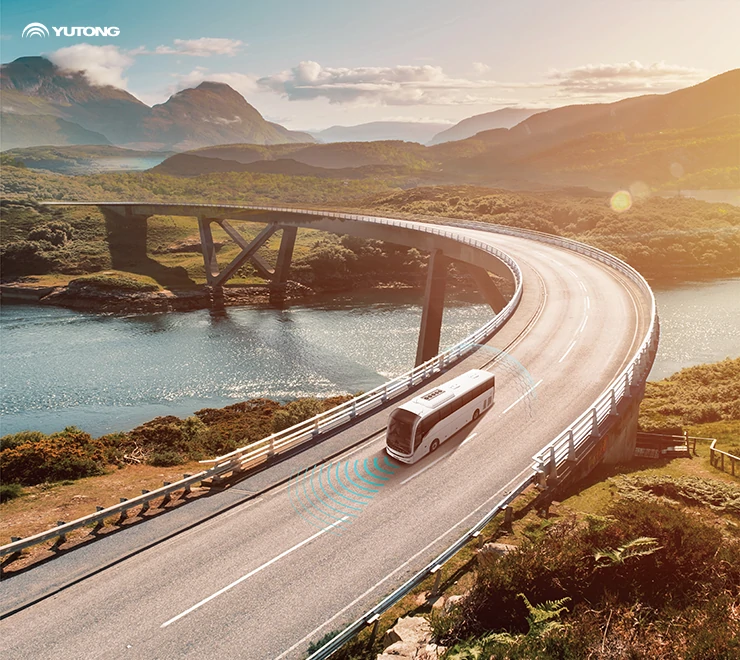 Yutong left-hand drive diesel coach T12 debuts:&nbsp;superior reliability for premium travel