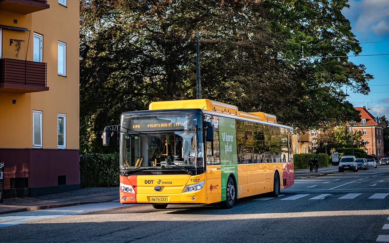 E12