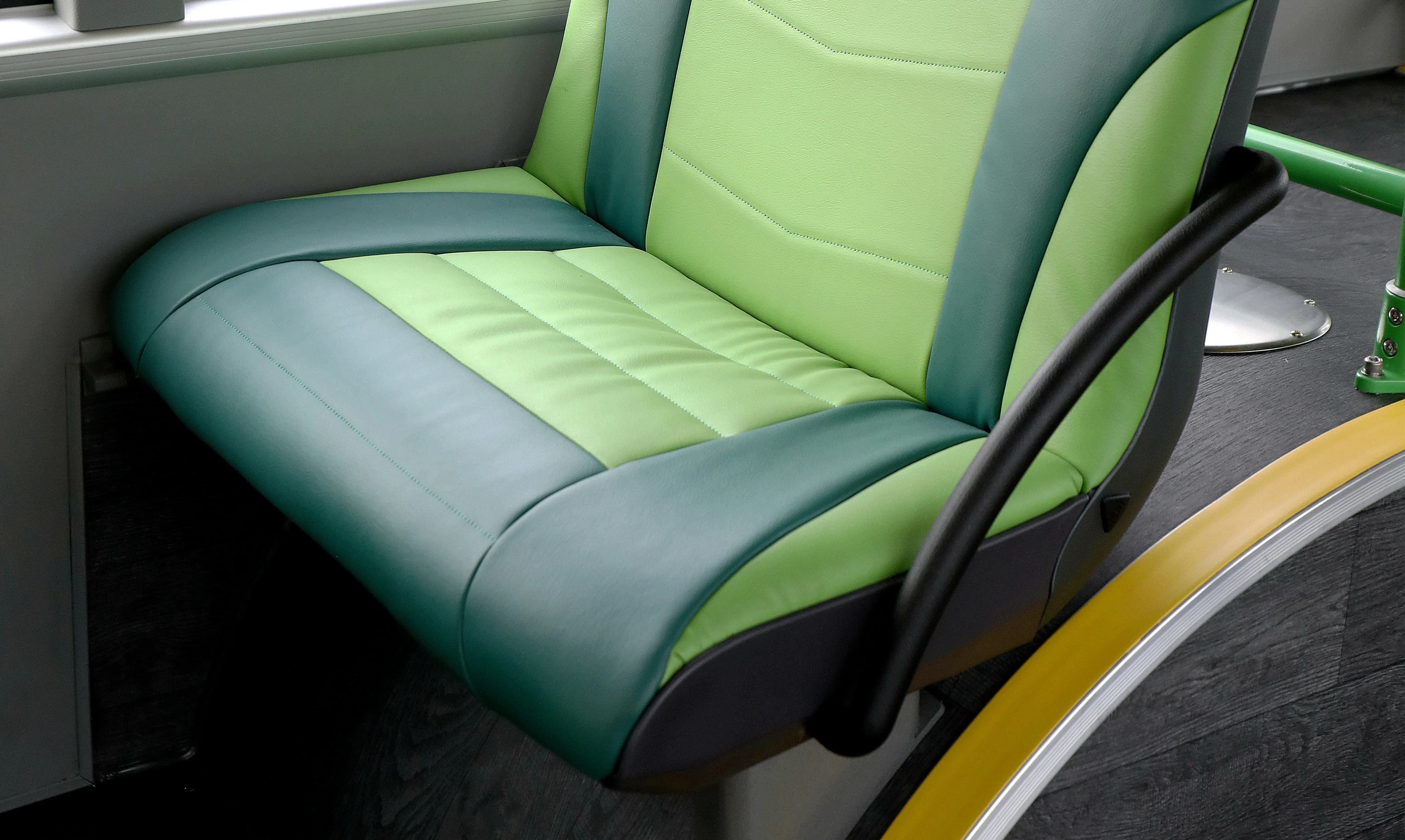 E12(ZK6128BEVG)
