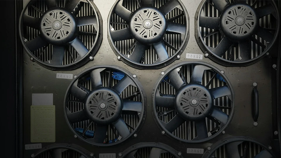Intelligent electronically controlled cooling system